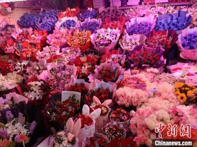 禮品花卉市場升溫，鮮花批發市場迎銷售高峰